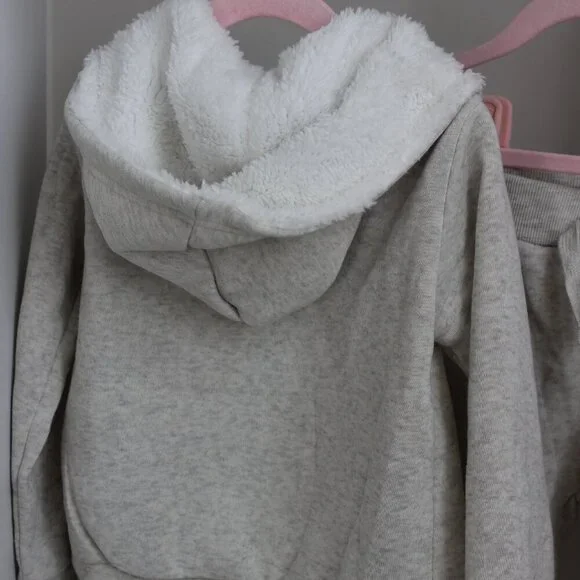 Toddler Girl 2 piece set - Picture 4 of 8